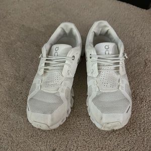 On cloud running sneakers